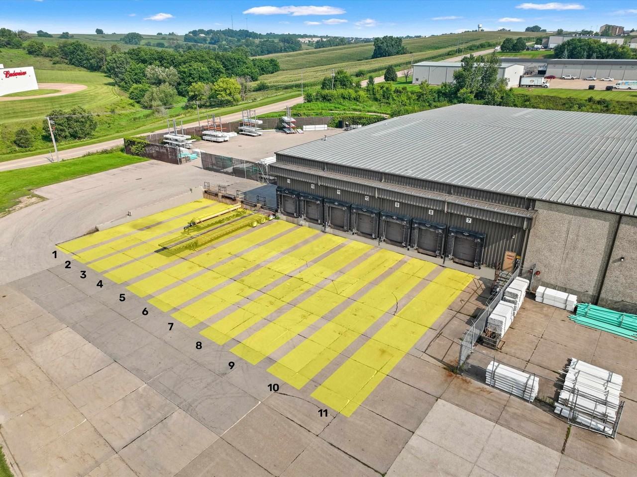 4949 Chavenelle Rd - Photo 7 of 8