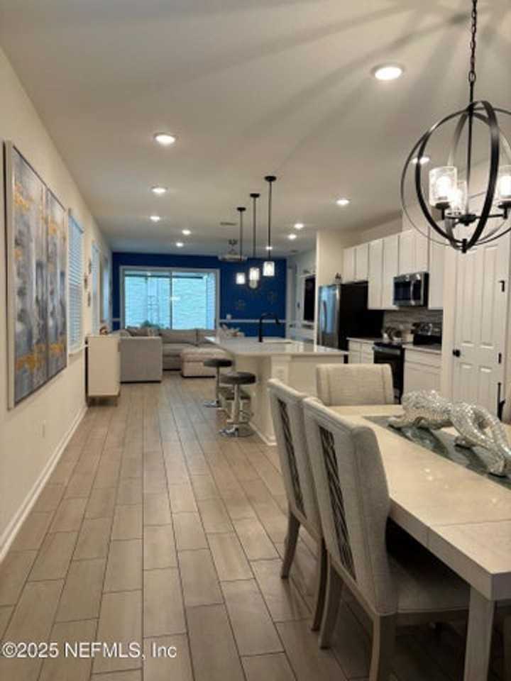 7257 Mahogany Run Dr - Photo 3 of 10