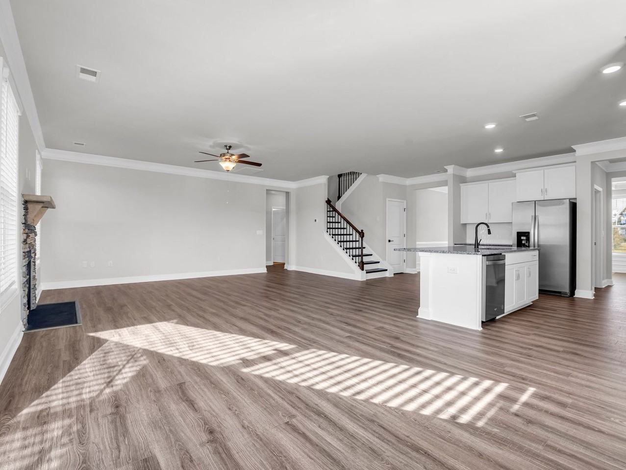 41 Silverthorne Ct - Photo 6 of 33