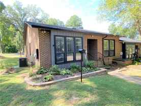 517 Apple Ln - Photo 1 of 1