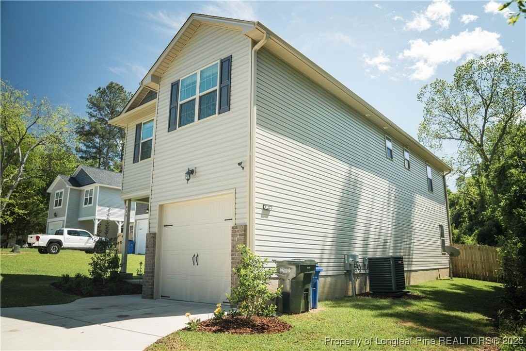 919 Carolina Ave - Photo 2 of 20