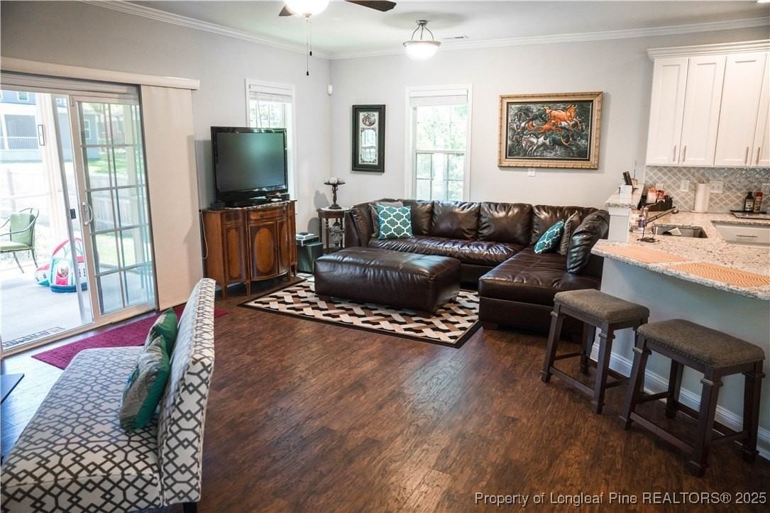 919 Carolina Ave - Photo 5 of 20