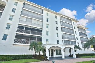 1200 Gulf Shore Blvd N Apt 103 #103 - Photo 1 of 1