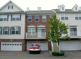 7 Carpenter Ct - Photo 1 of 1
