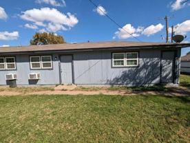 535 42nd St #AB - Photo 1 of 1