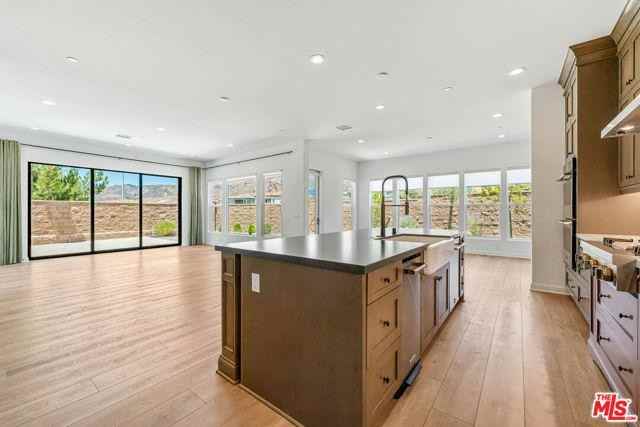 20705 Butternut Cir - Photo 3 of 8