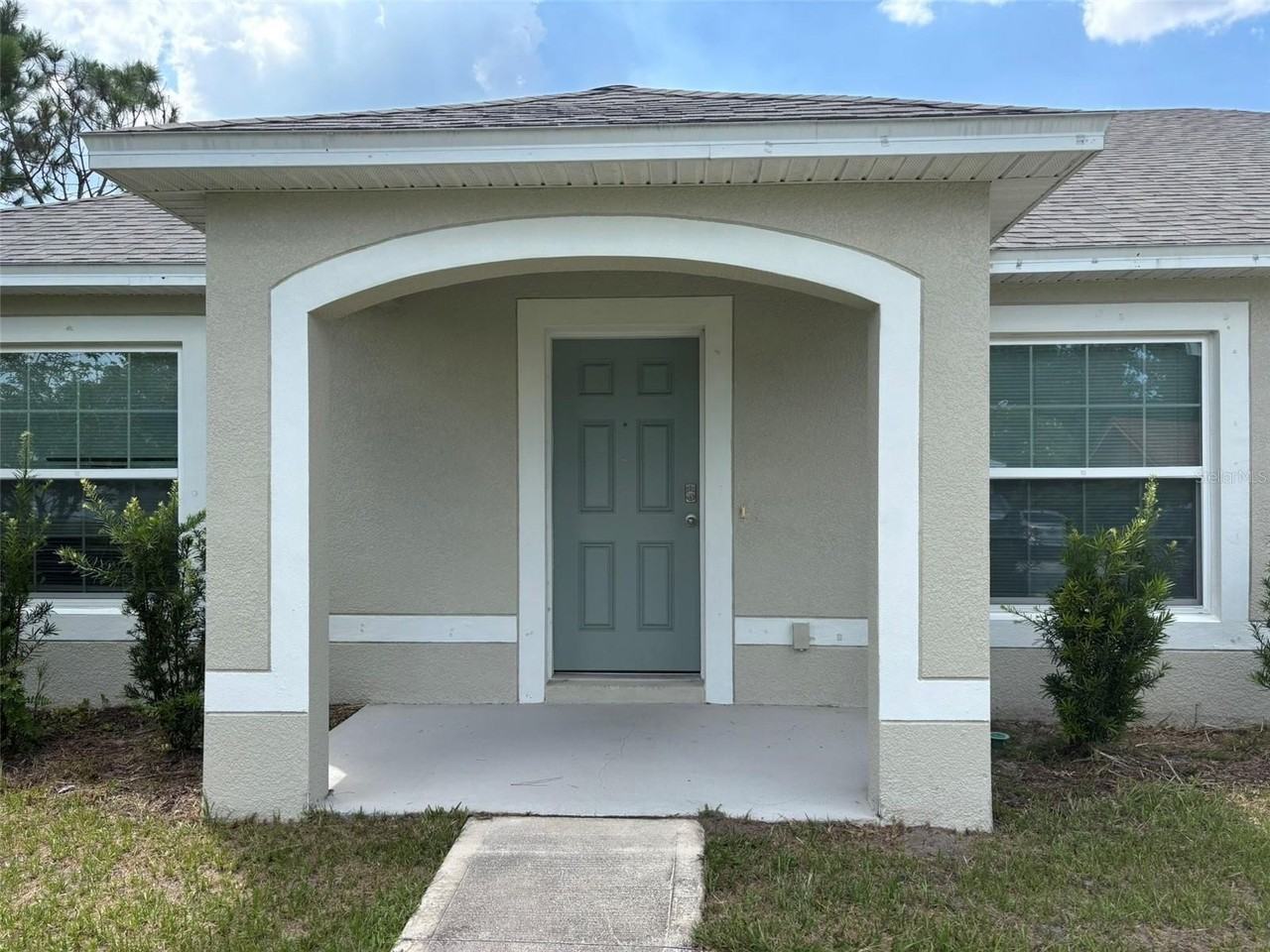 15 Lamoyne Ln - Photo 2 of 12