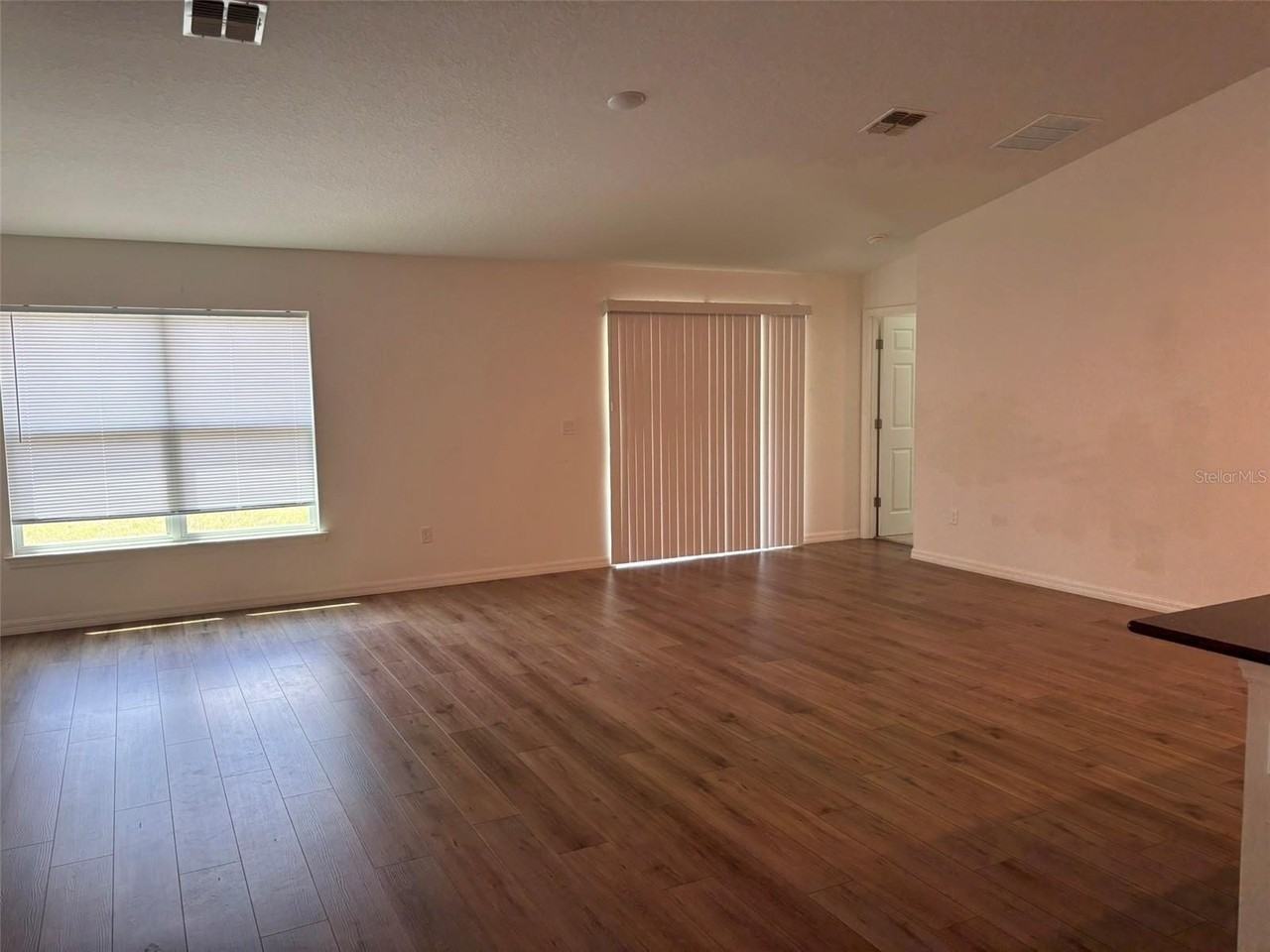 15 Lamoyne Ln - Photo 5 of 12