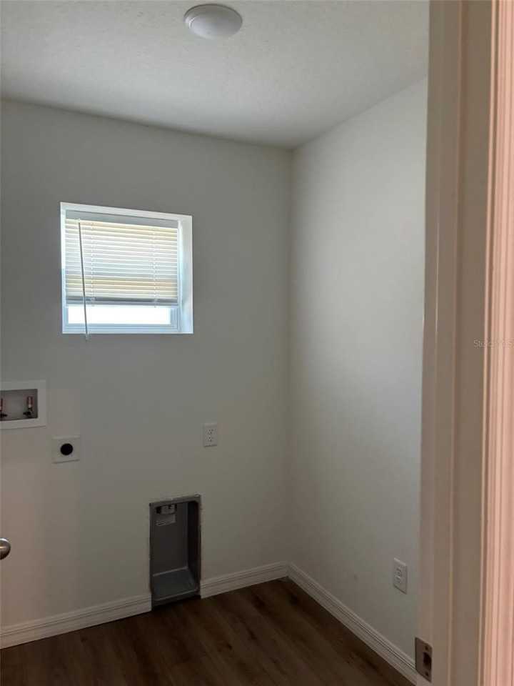 15 Lamoyne Ln - Photo 7 of 12