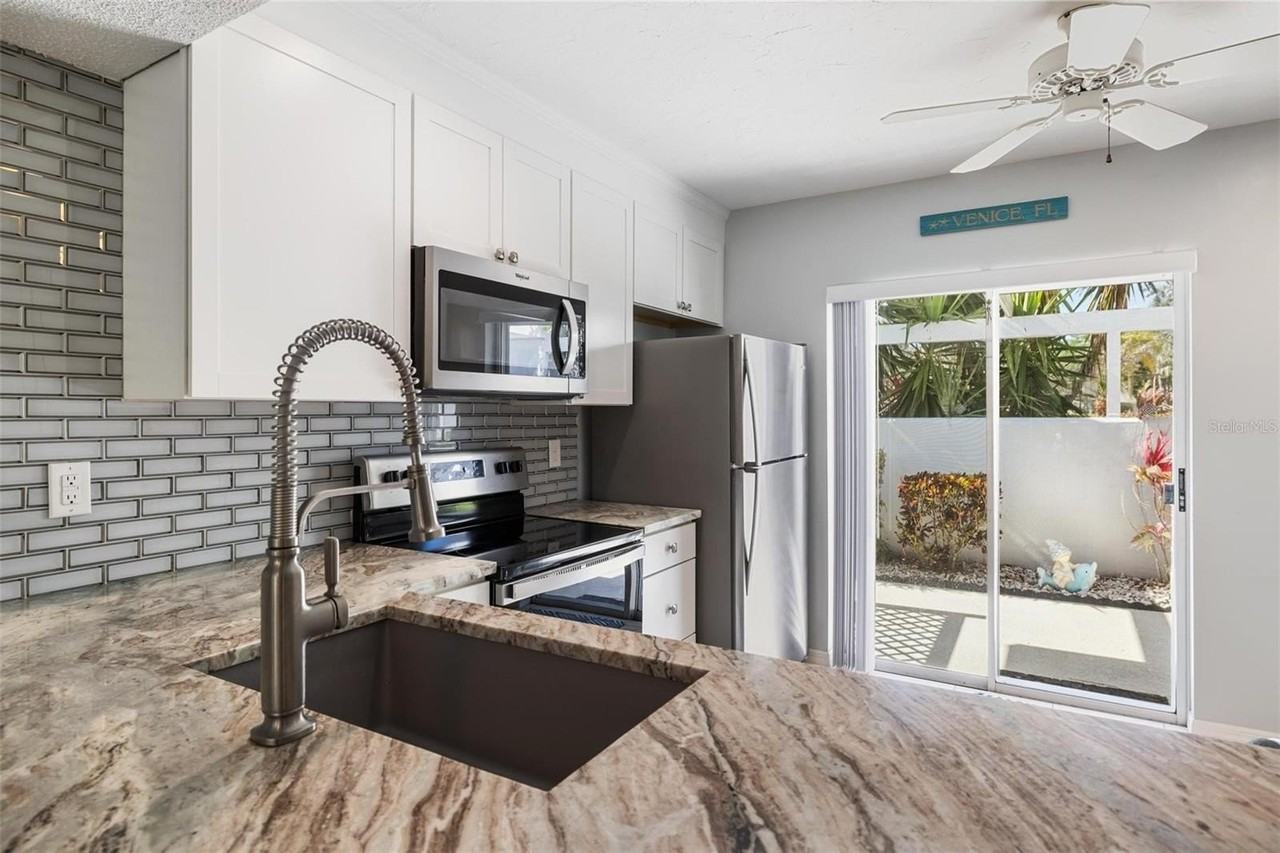 276 Cerromar Way S #60 - Photo 6 of 31