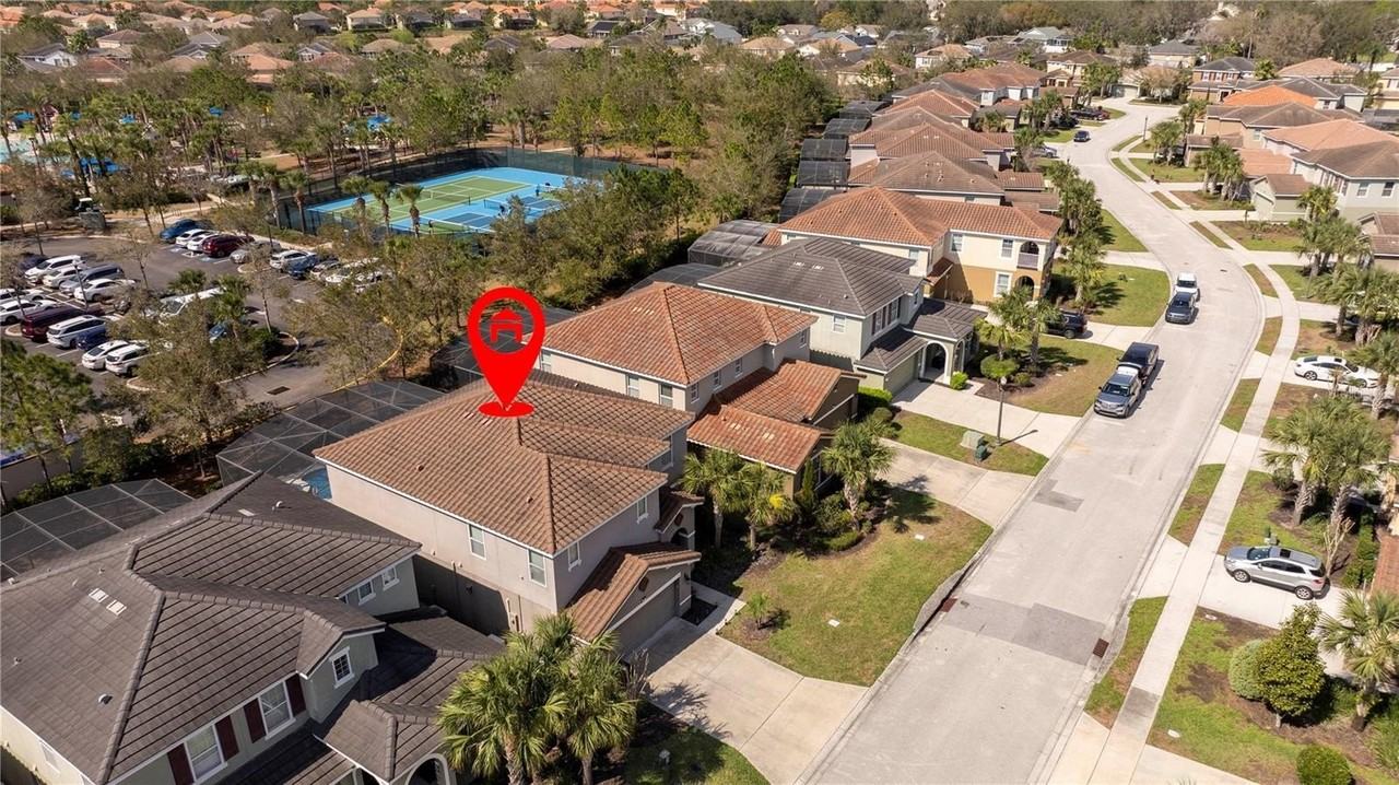 5251 Wildwood Way - Photo 3 of 50