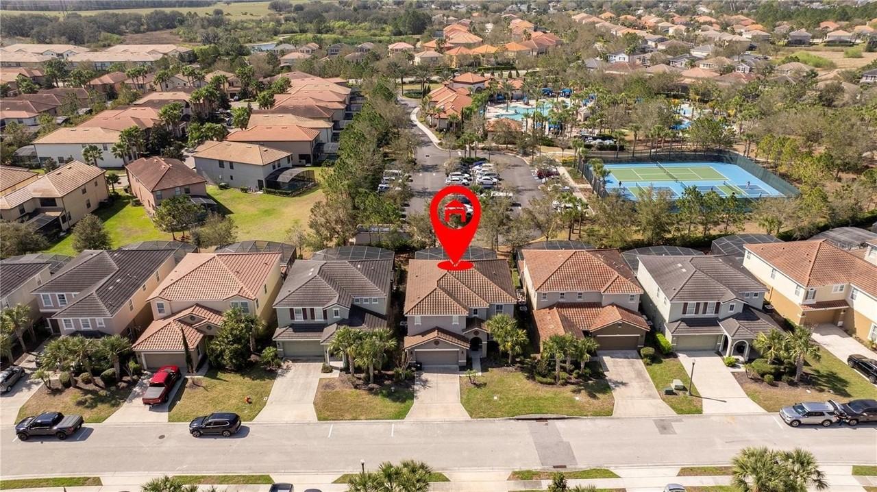 5251 Wildwood Way - Photo 4 of 50