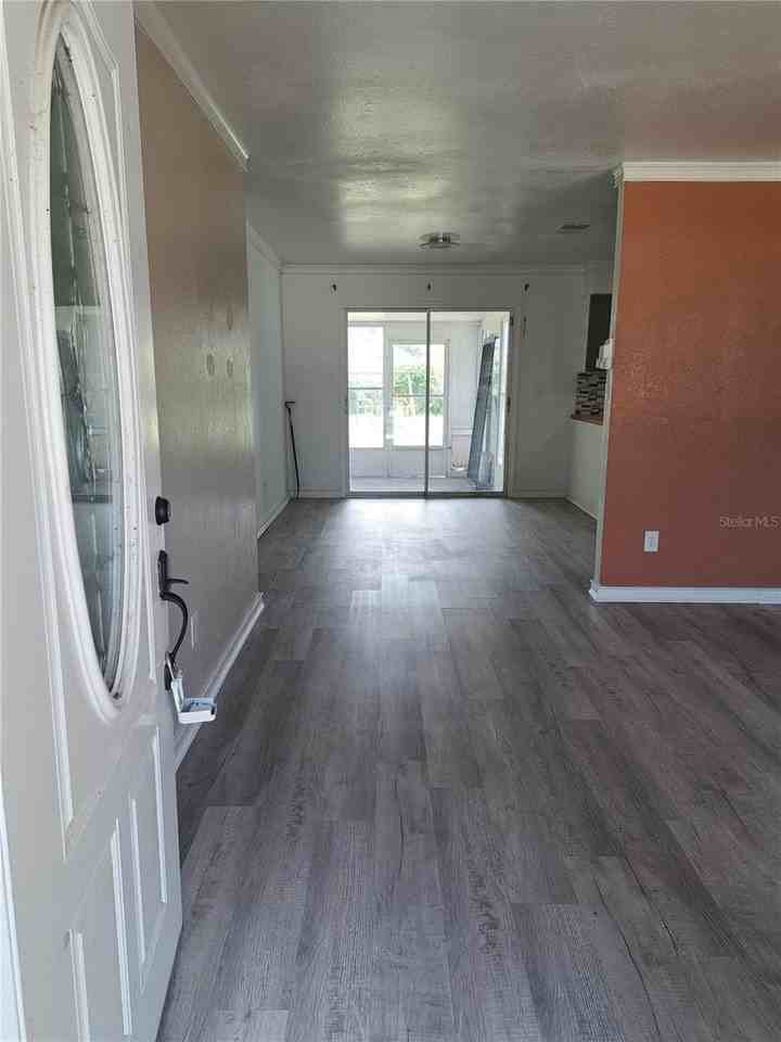 5672 County Road 173 - Photo 3 of 31