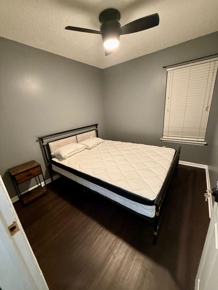 Blythewood Dr - Photo 4 of 7