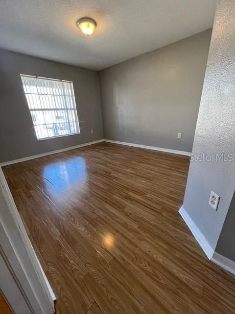 37208 Grassy Hill Ln - Photo 5 of 10