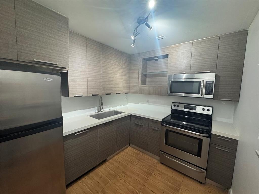 8901 North New River Canal Road #18