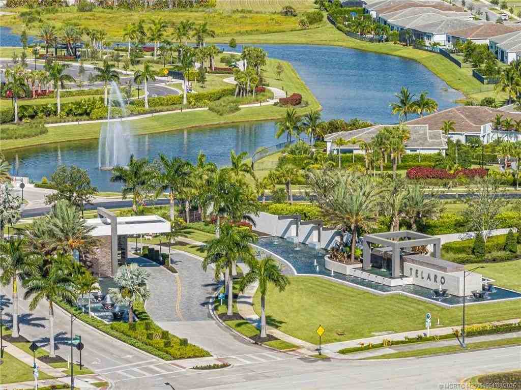 11551 Sw Viridian Blvd - Photo 3 of 42