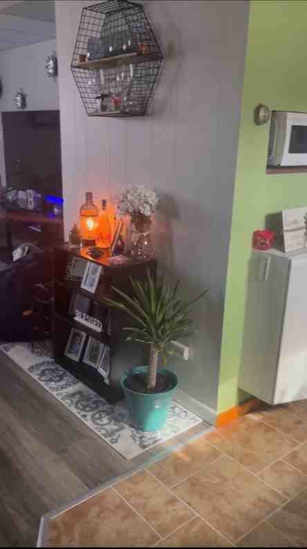 43 E Wheat Rd - Photo 3 of 5