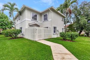 featured image of 13814 Yarmouth Dr