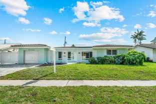 5724 Ne 15th Ave - Photo 1 of 1