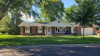 213 Fairlane Dr - Photo 1 of 1