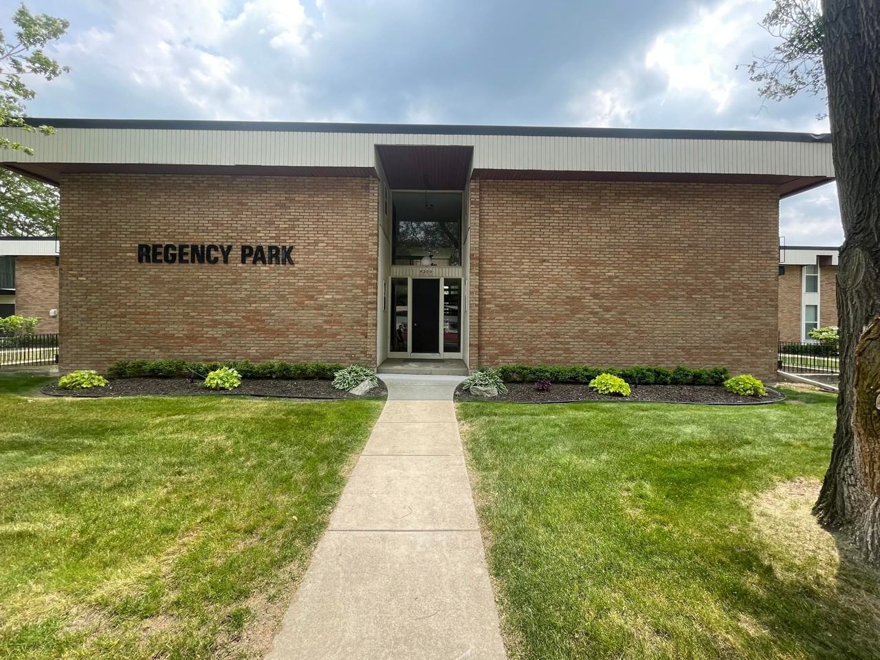 4200 Rochester Rd - Photo 3 of 12