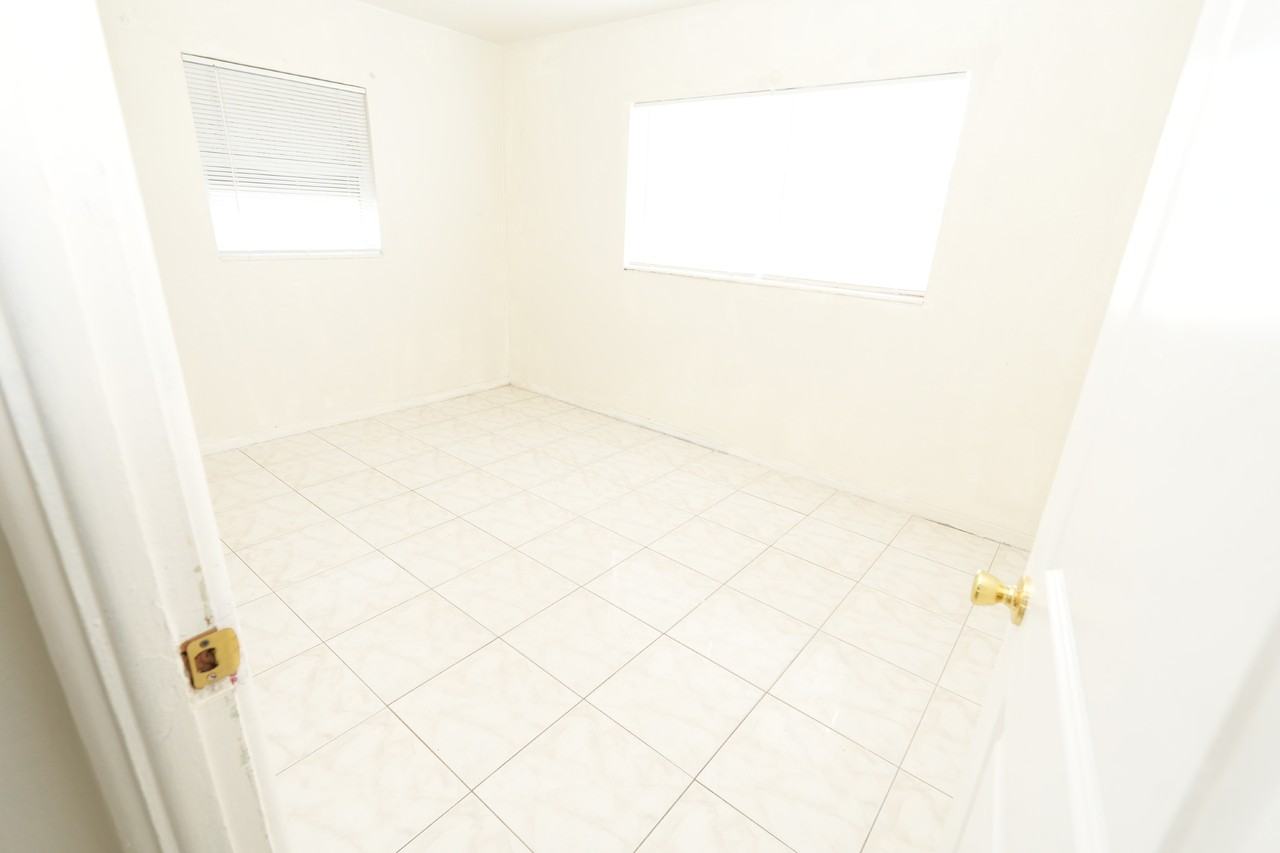 2219 Allan Adale Rd - Photo 4 of 14