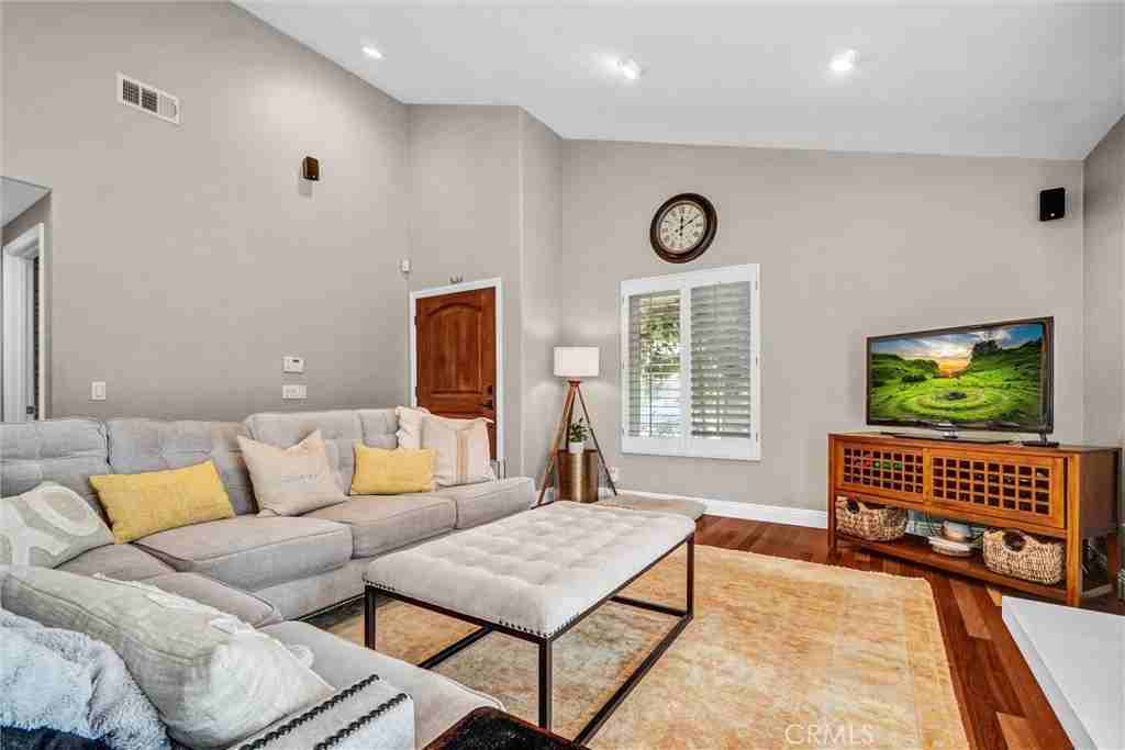 1 Deerwood W - Photo 3 of 30