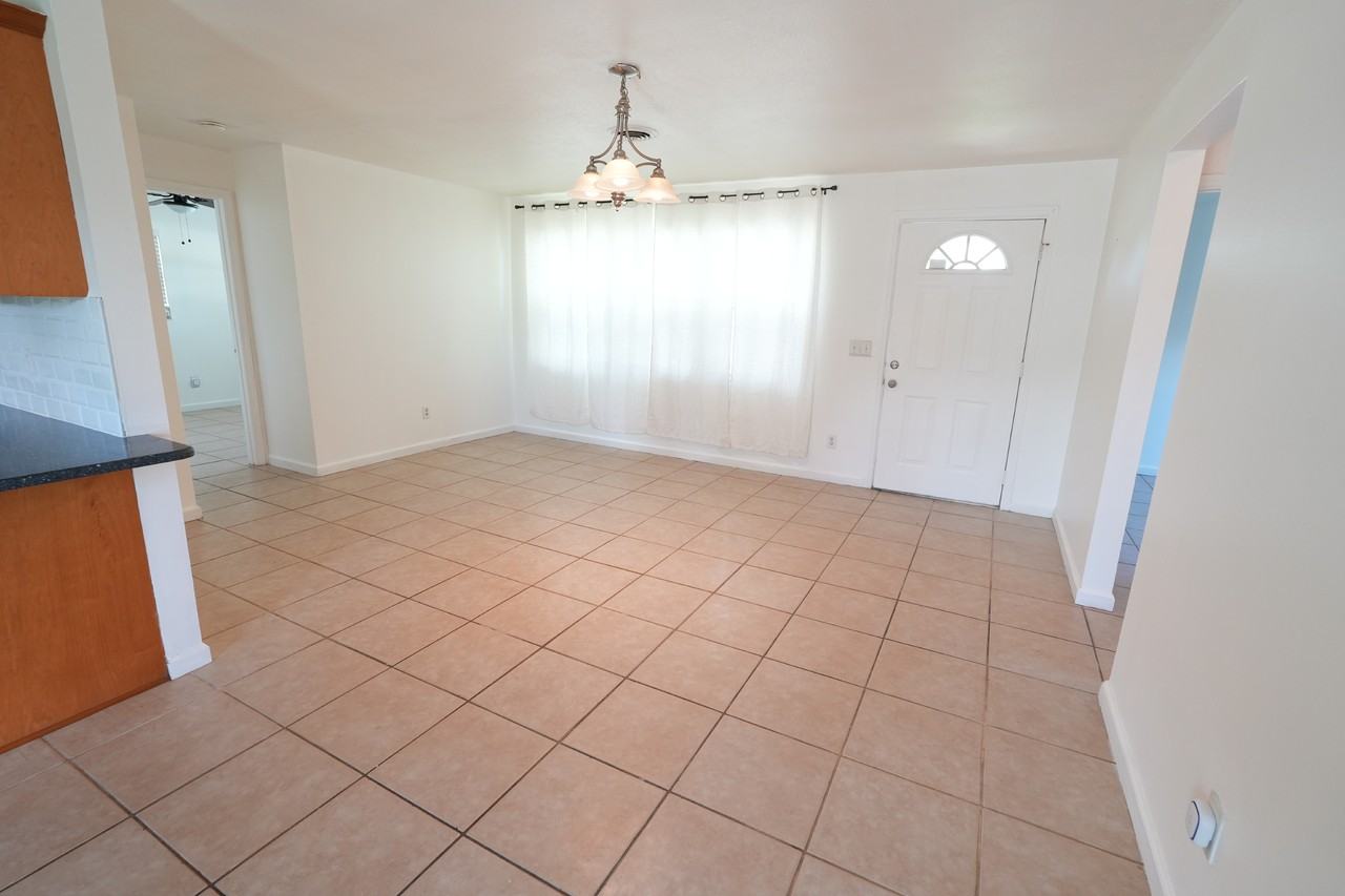 2937 Matthew Drive - Photo 5 of 16