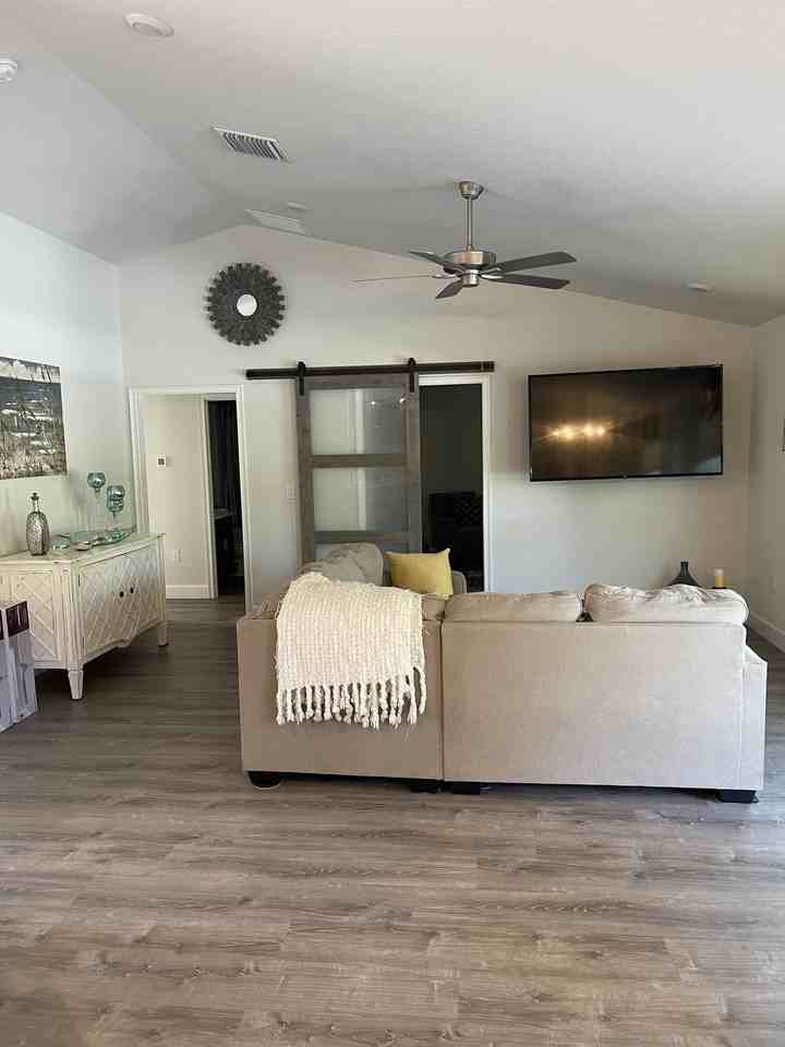 382 Herndon Street - Photo 3 of 16