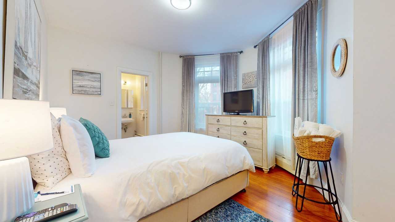 1871 Beacon St #3 - Photo 2 of 15