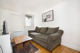 63 Rue Garneau #B - Photo 1 of 1