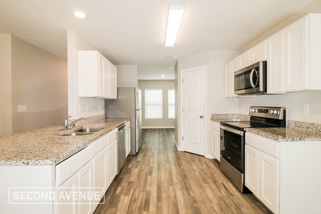 2761 W Shaw Pl - Photo 4 of 27