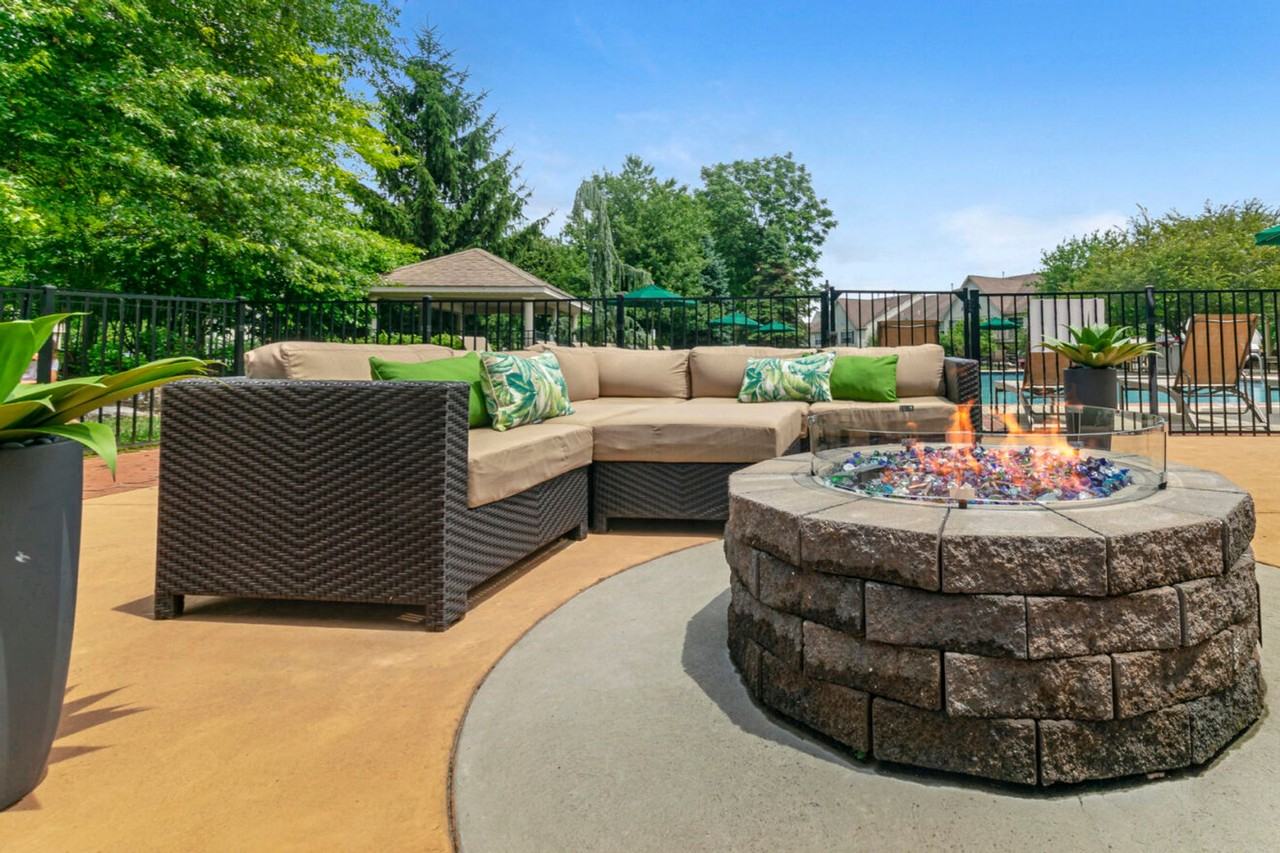 Autumn Park Apartments - Photo 4 of 50