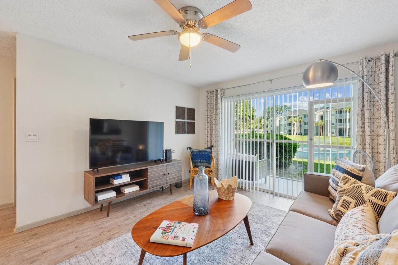 Alvista Sterling Palms - Photo 7 of 33