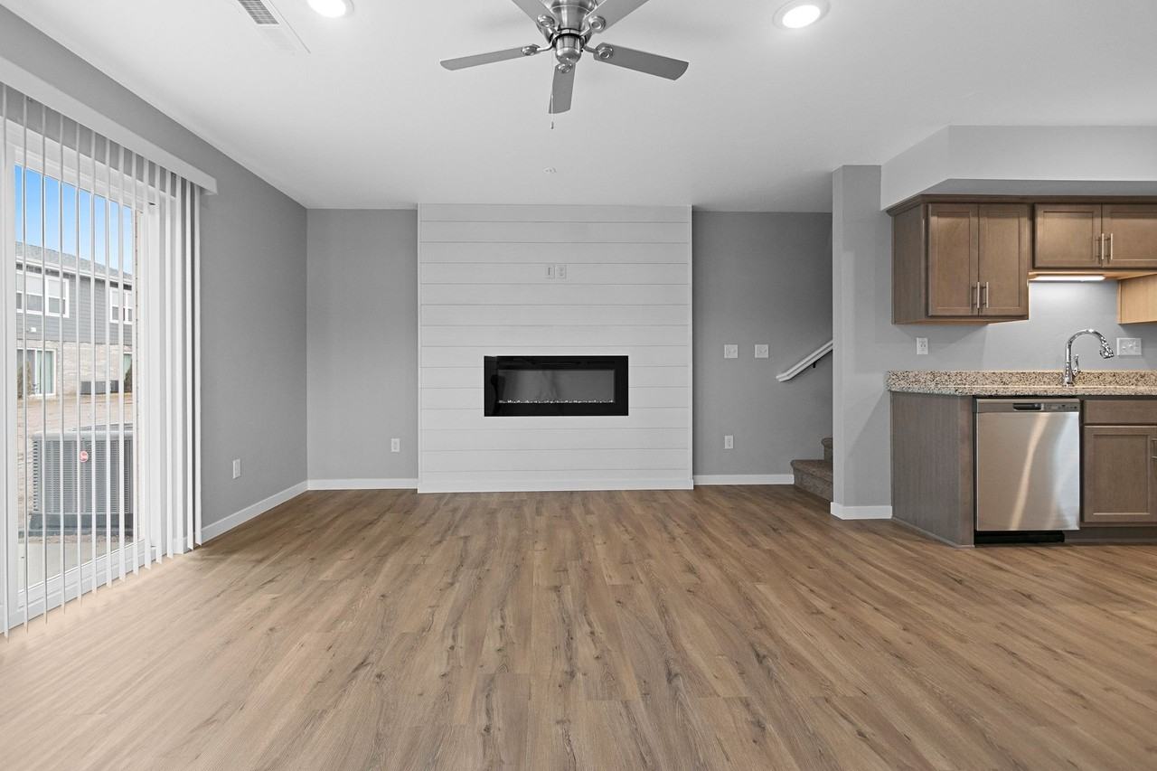 1754-1790 W Evergreen Drive - Photo 7 of 23