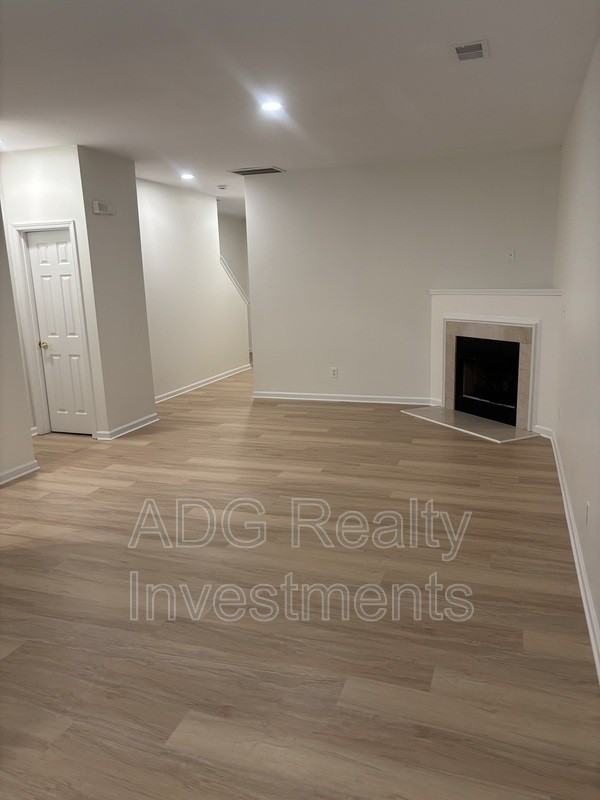 2128 Whispering Way - Photo 6 of 14