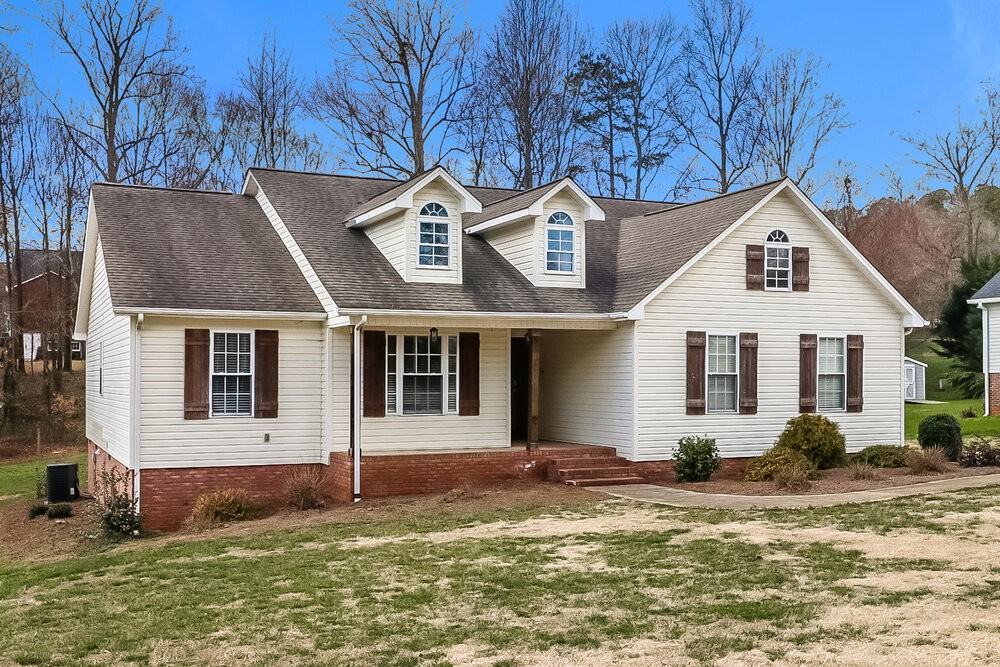 104 Farmwood Dr - Photo 3 of 16