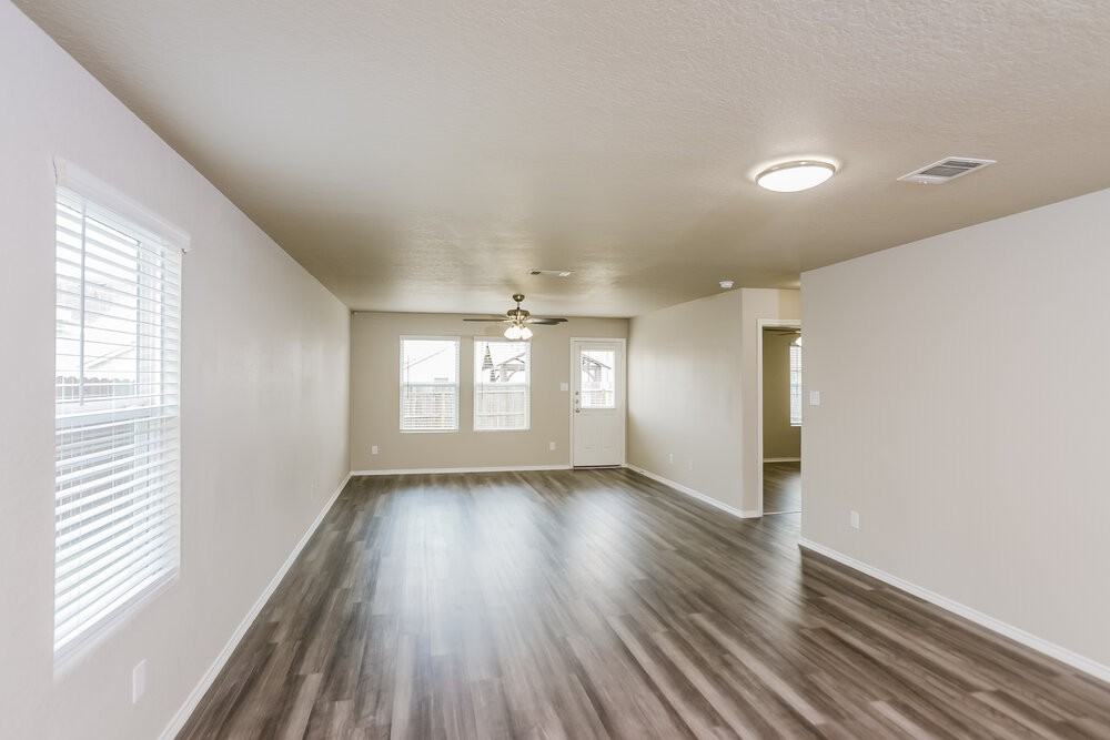8944 Yorkshire Way - Photo 4 of 16