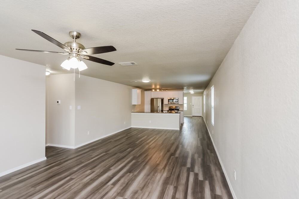 8944 Yorkshire Way - Photo 5 of 16