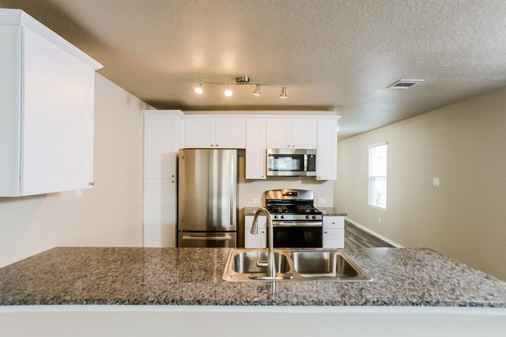 8944 Yorkshire Way - Photo 6 of 16