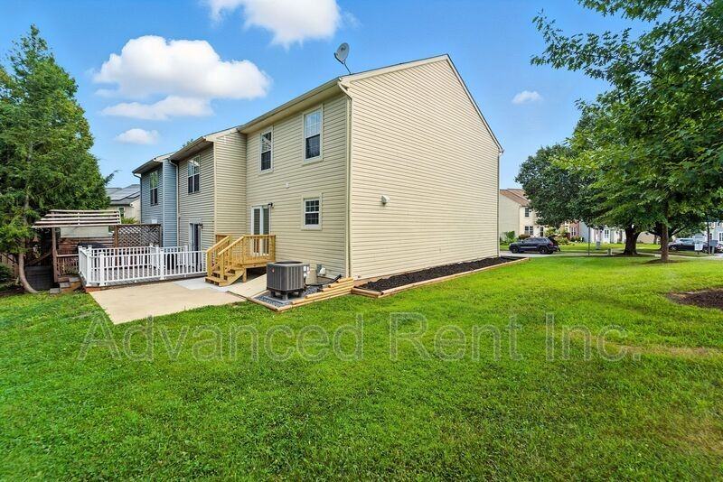 1 Jack Pine Pl - Photo 2 of 28