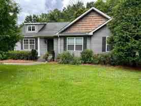 225 Hickory Dr - Photo 1 of 1