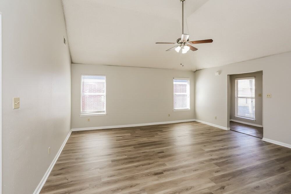 5978 E Wagon Hill Rd - Photo 3 of 13