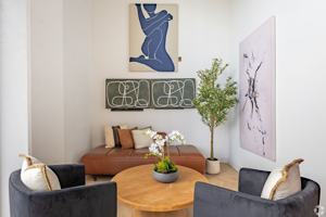 featured image of 14526 Kittridge St