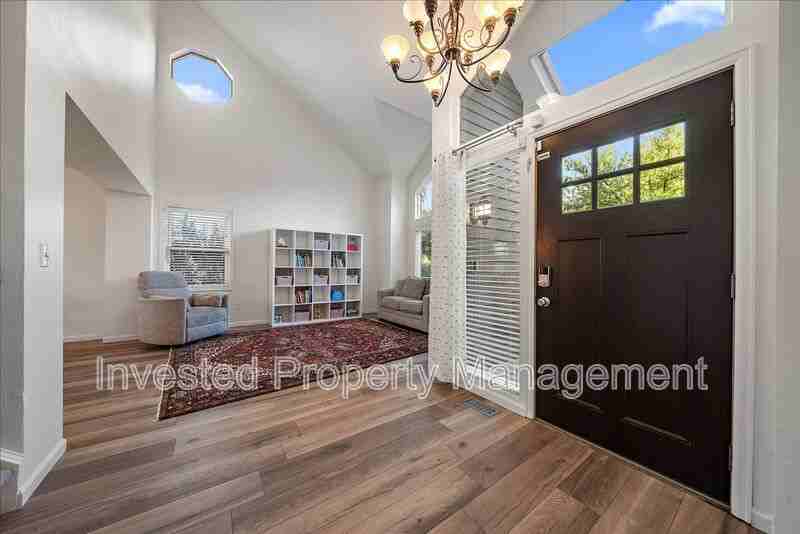 7291 Palisade Dr - Photo 5 of 40