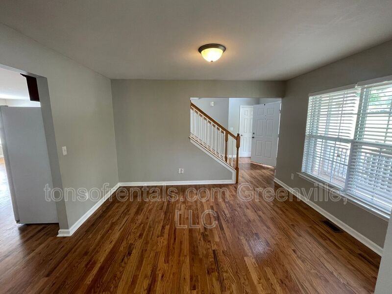 518 Amber Crest Ct - Photo 4 of 18