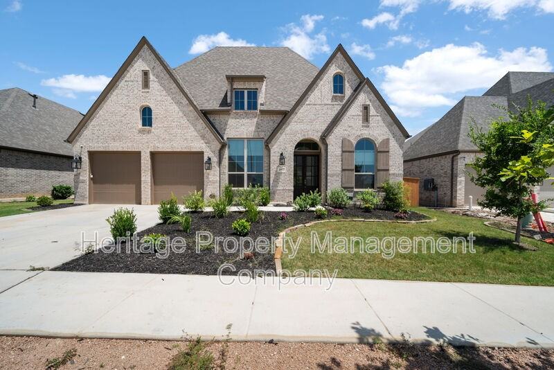 1912 Privet Rd - Photo 3 of 37