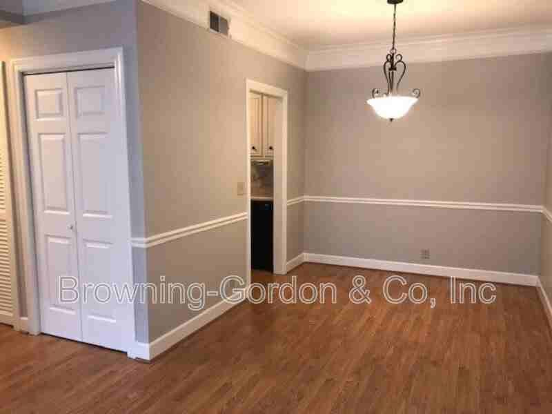 302 Sloan Rd - Photo 3 of 13