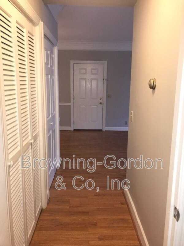 302 Sloan Rd - Photo 7 of 13